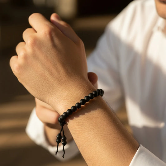 Karungali Bracelet – Timeless Elegance in Natural Ebony Wood